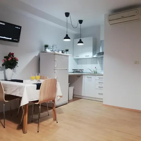 Apartment C, Free Parking *